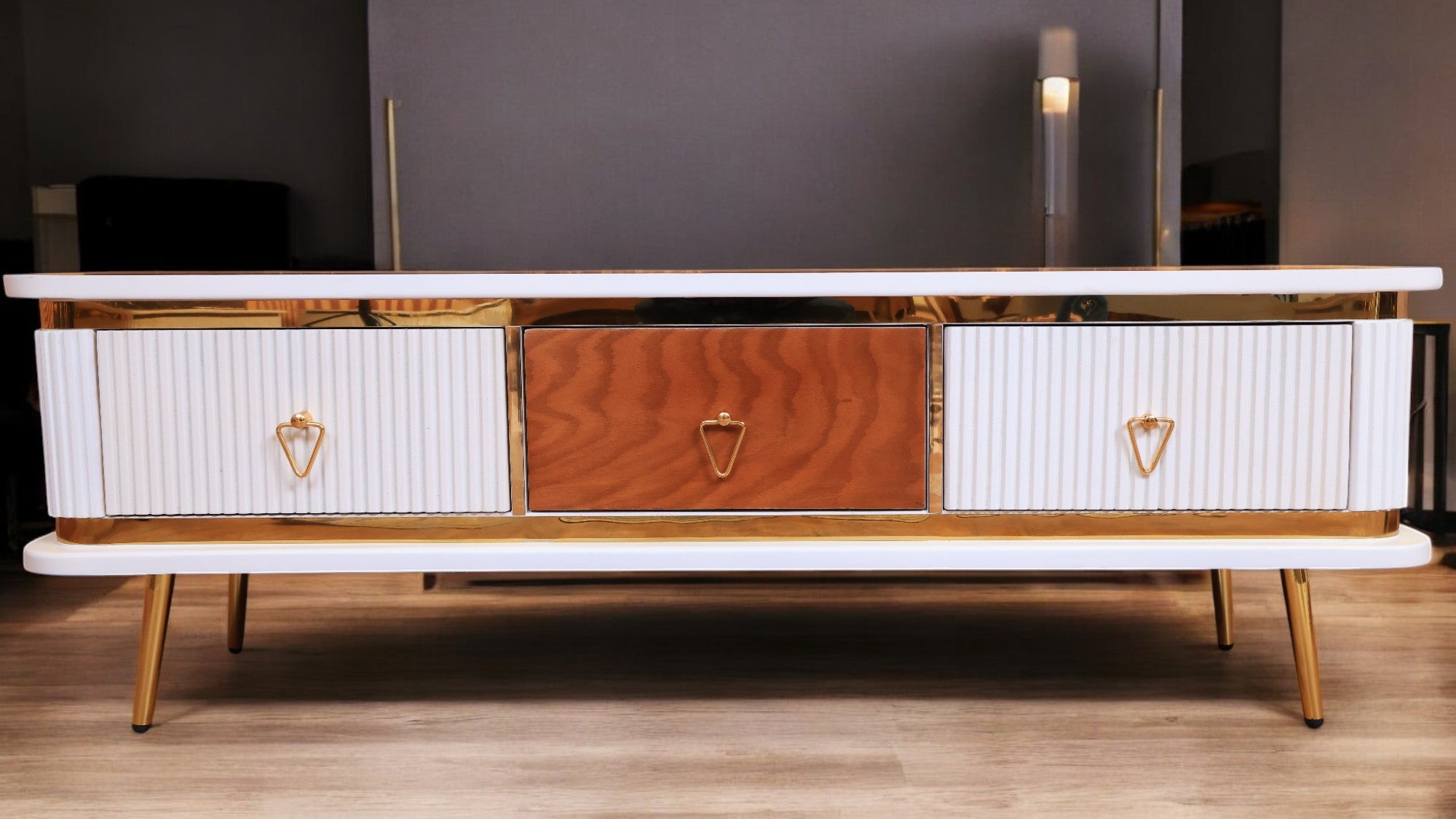 ترابيزة تليفزيون 146