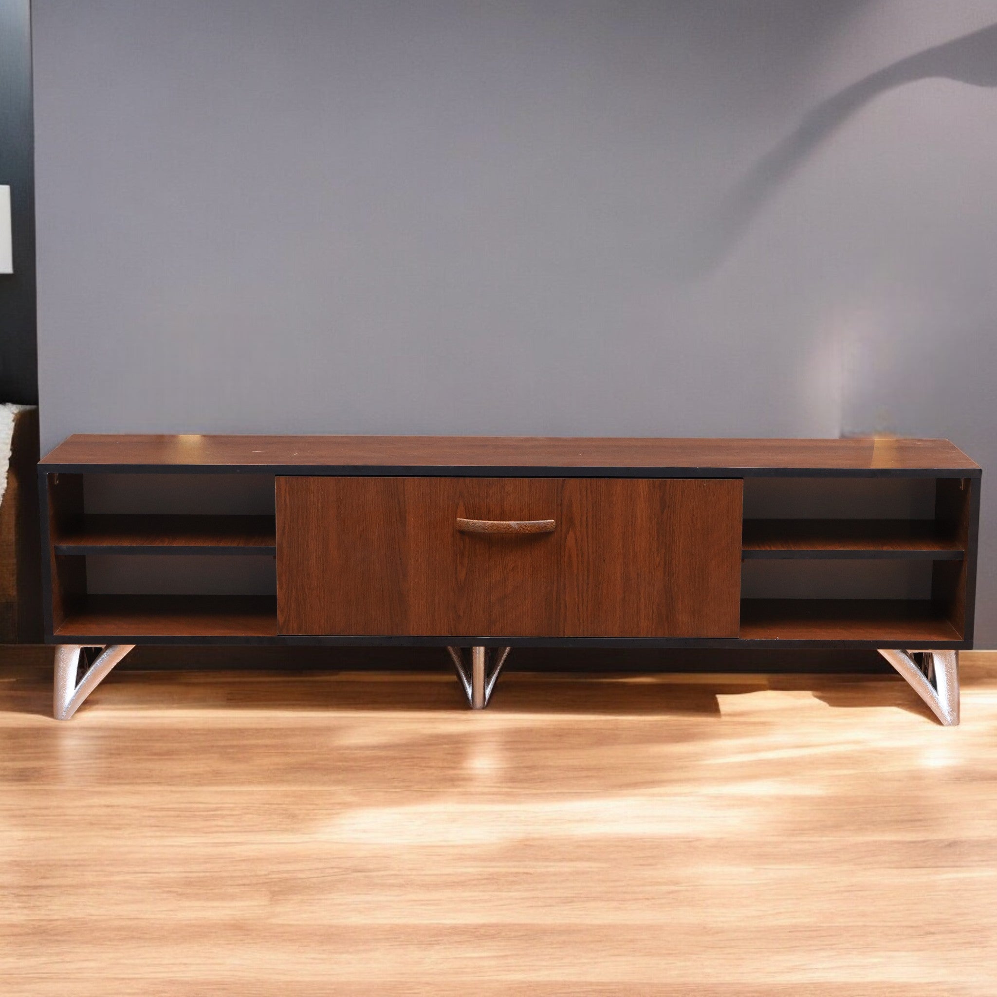 ترابيزة تليفزيون 186