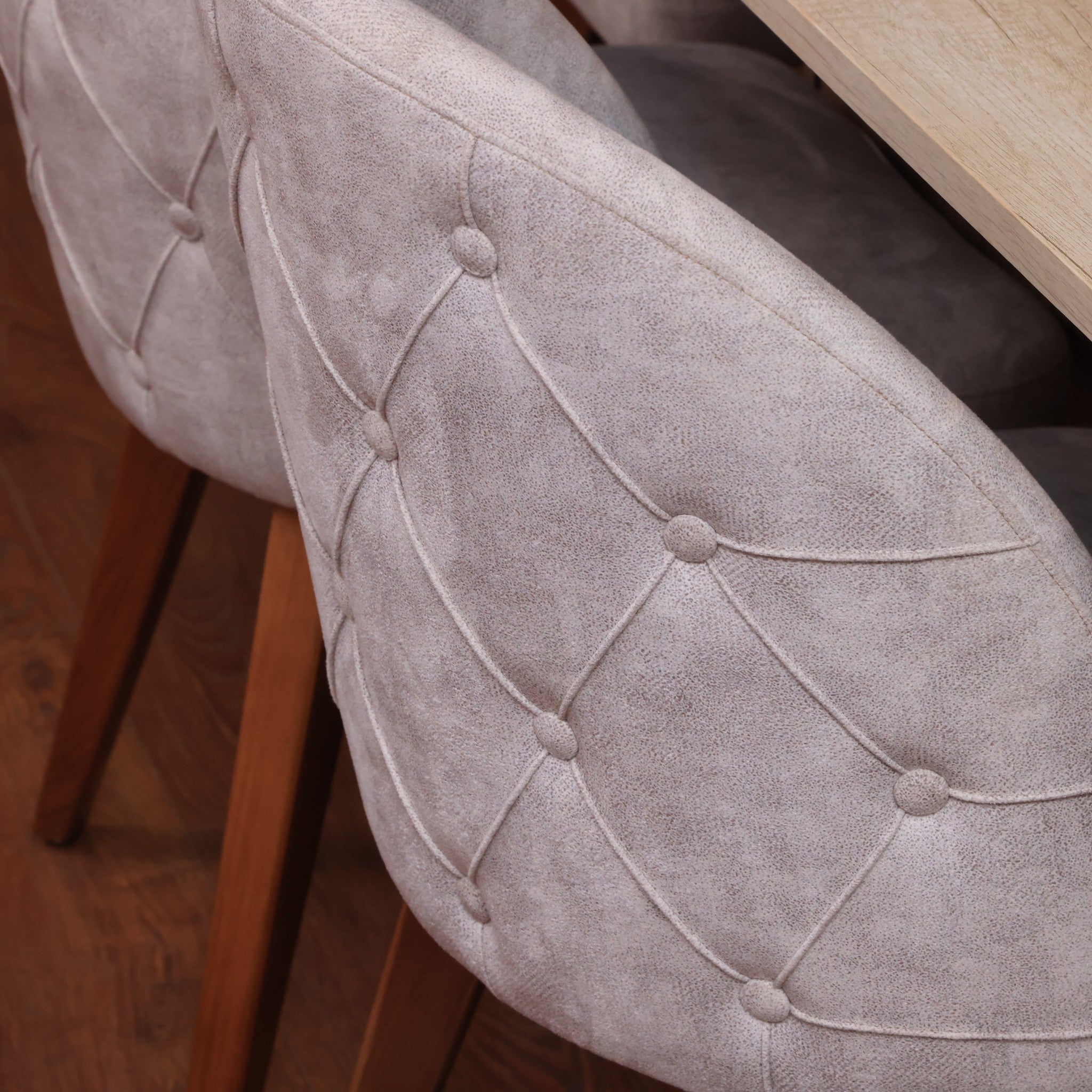 غرفة سفرة 339