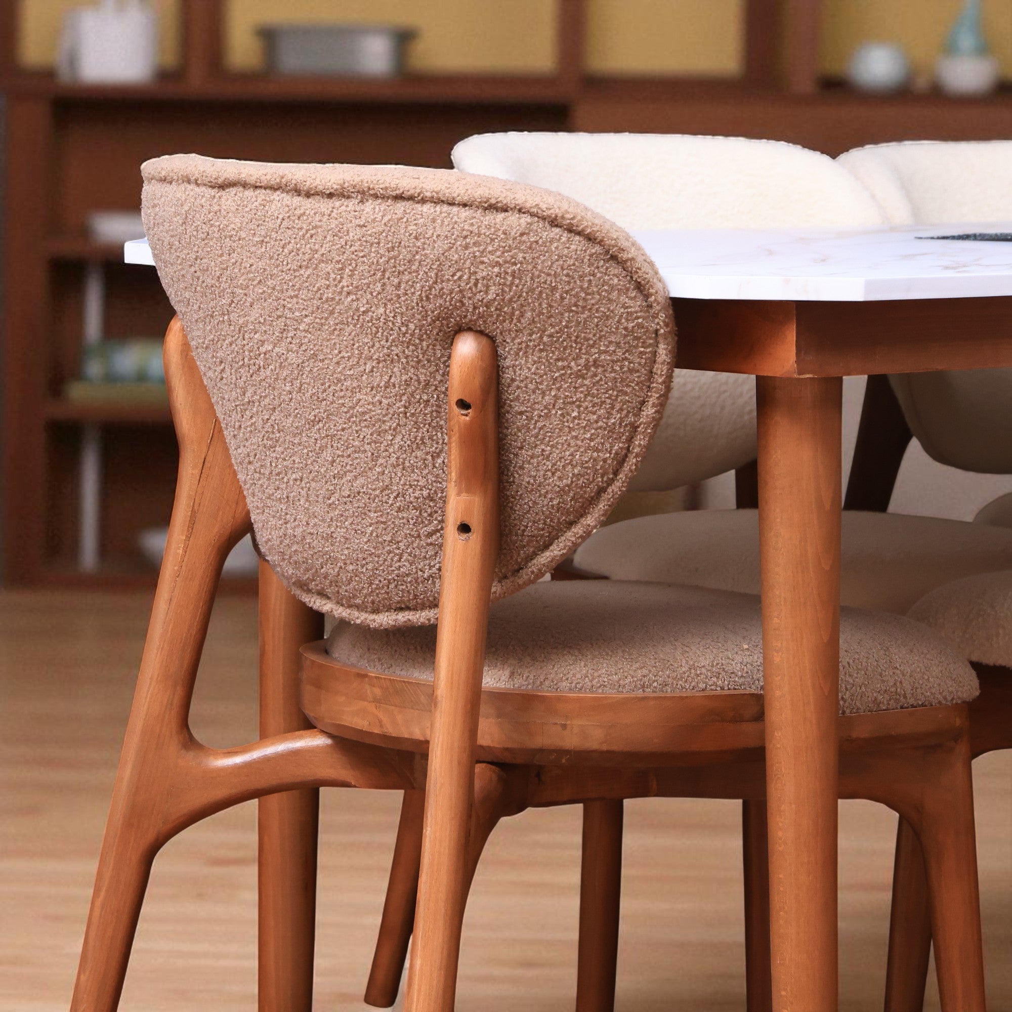 غرفة سفرة 422