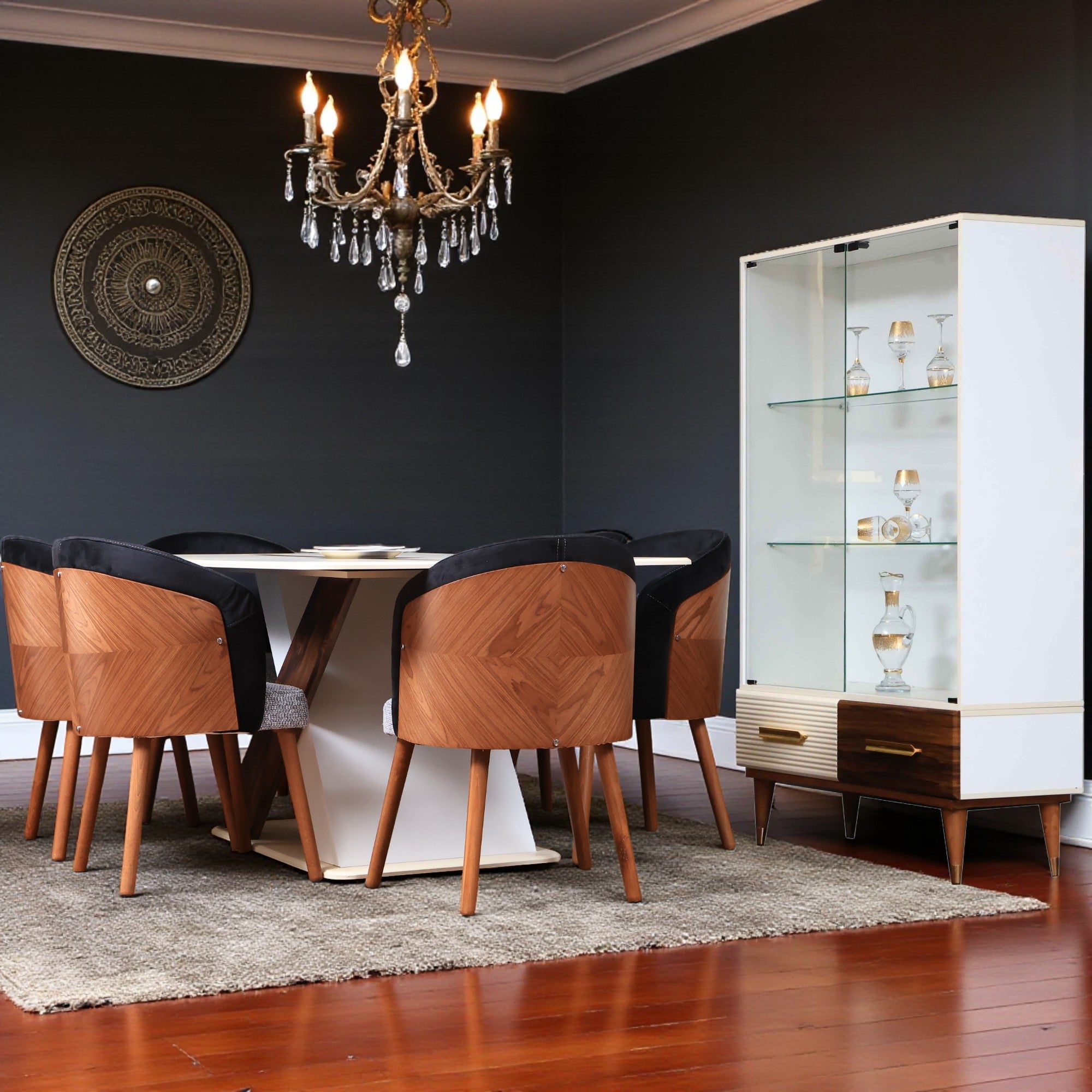 غرفة سفرة 423