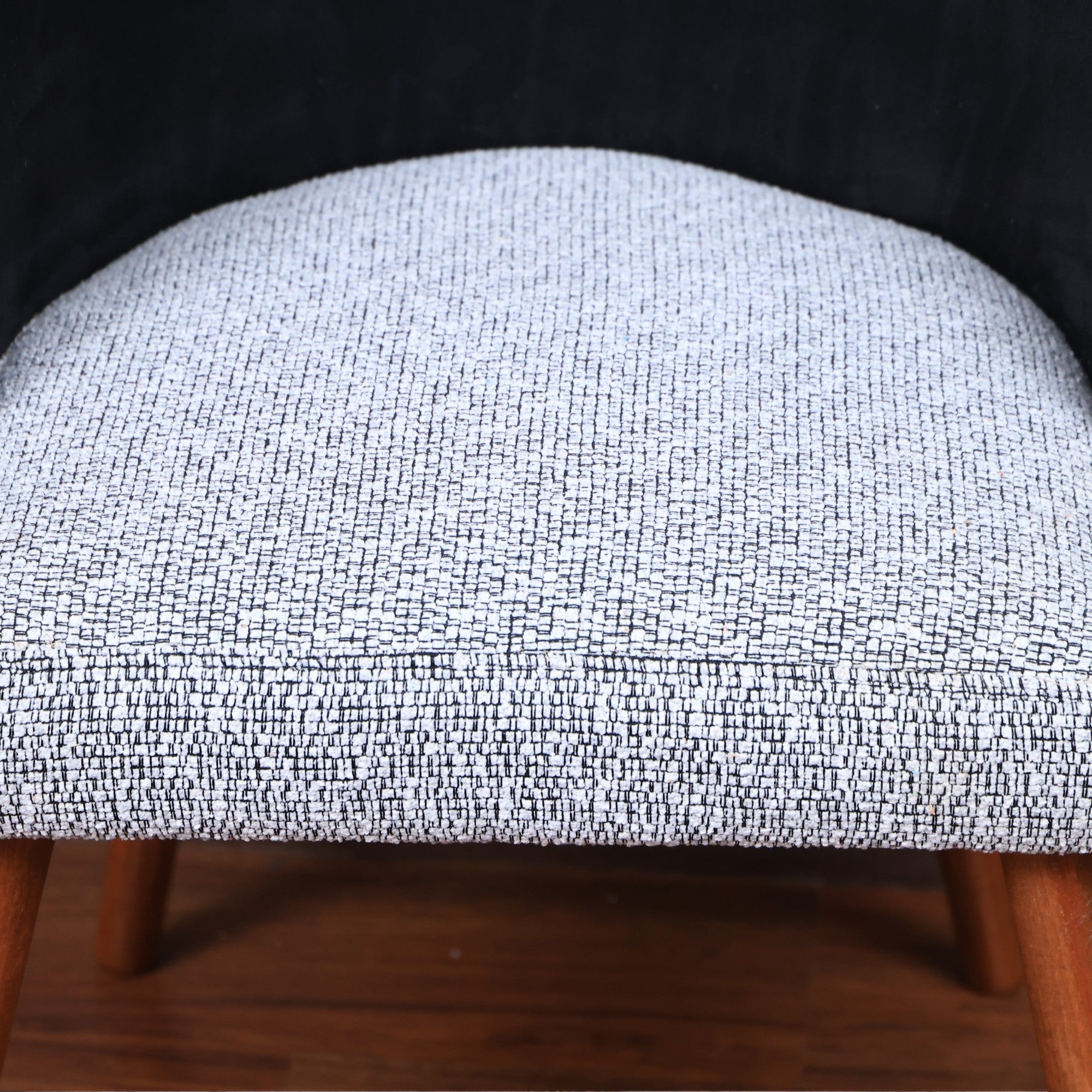 غرفة سفرة 423