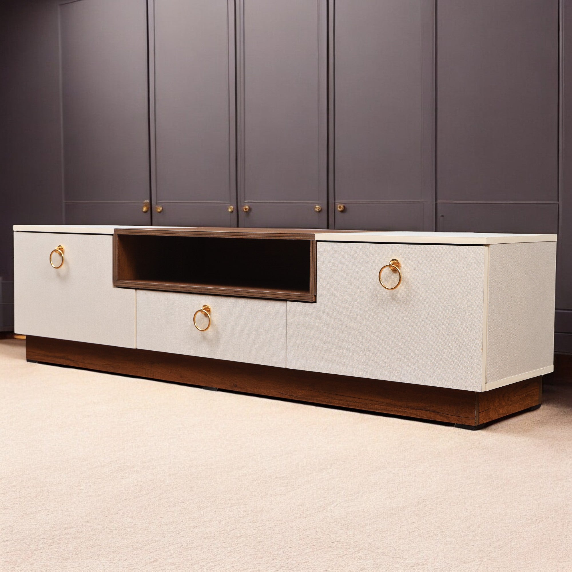 ترابيزة تليفزيون 197