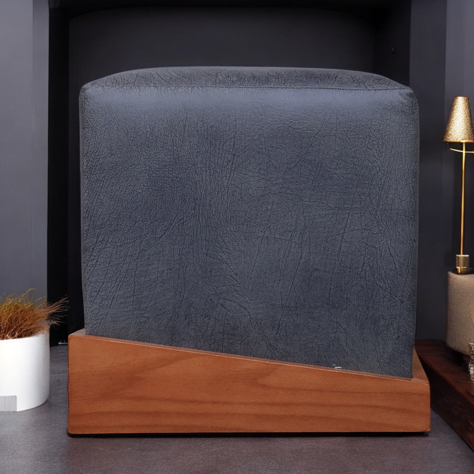 ركنة سرير وسحارة 221