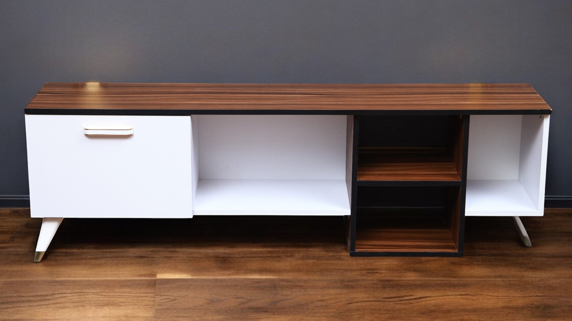 ترابيزة تليفزيون 187