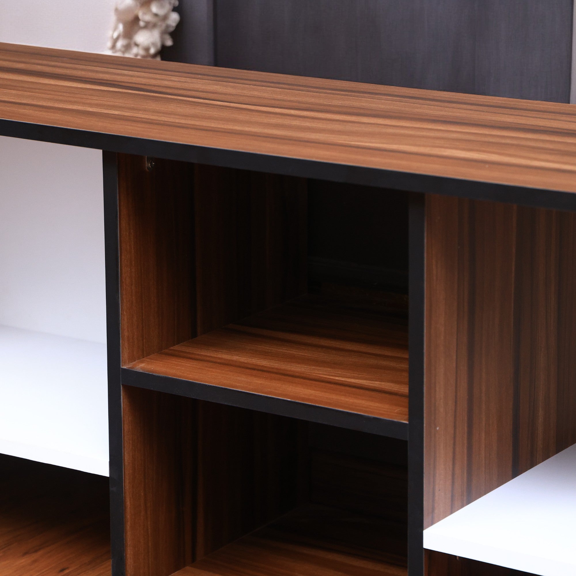 ترابيزة تليفزيون 187