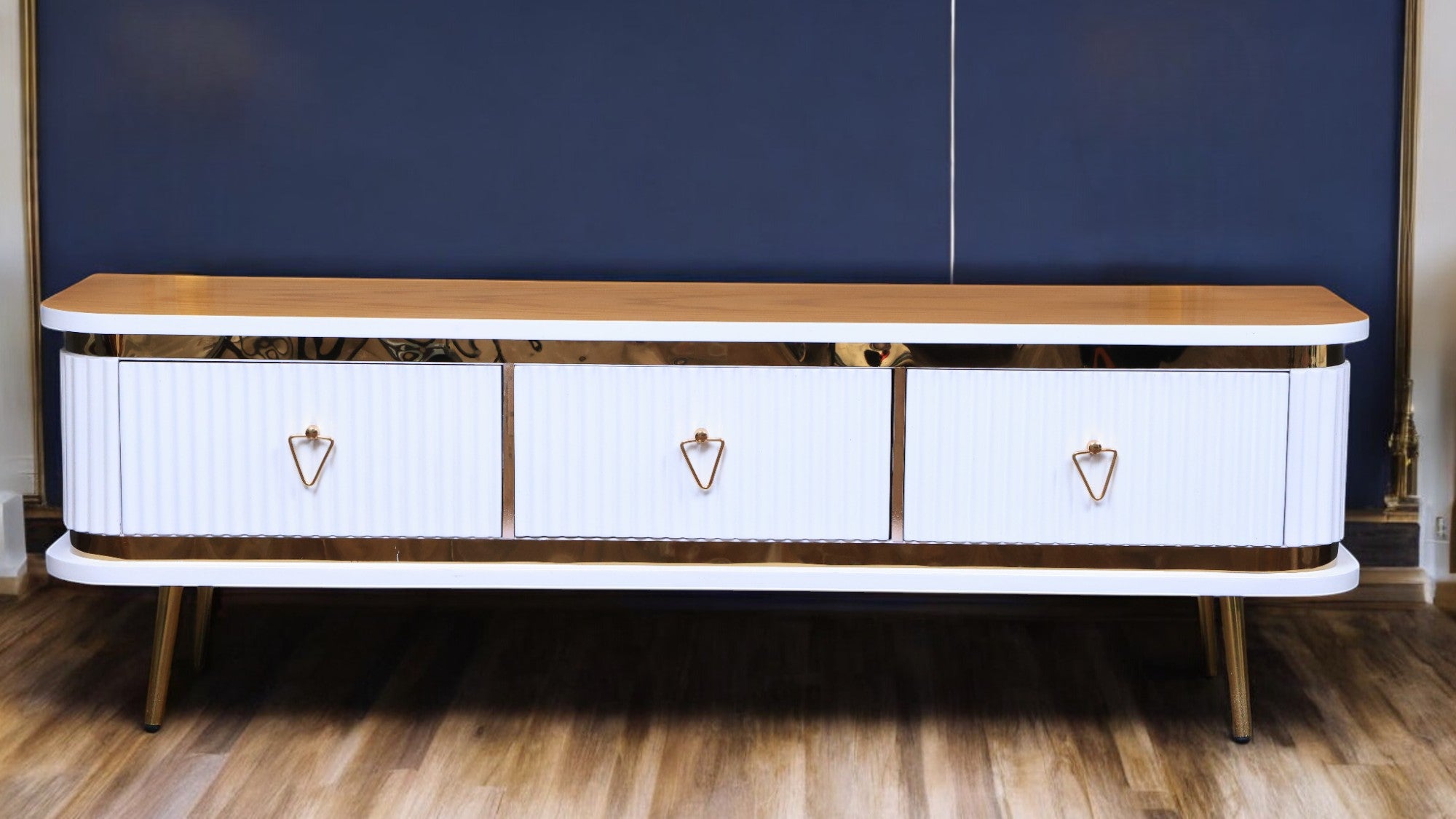 ترابيزة تليفزيون 166