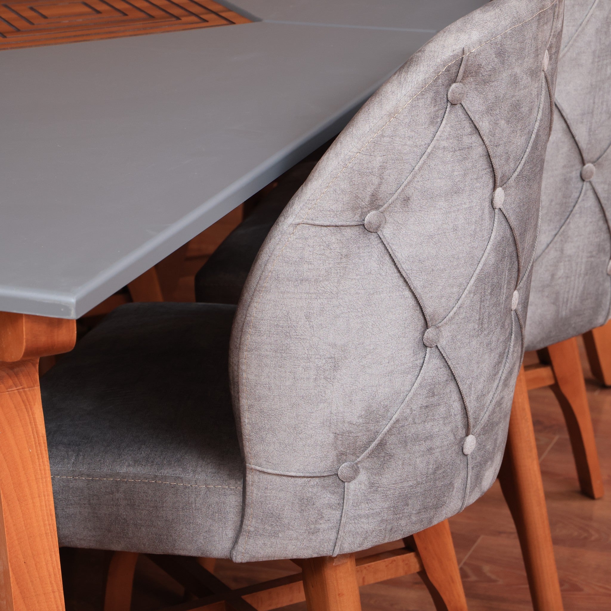 غرفة سفرة 106