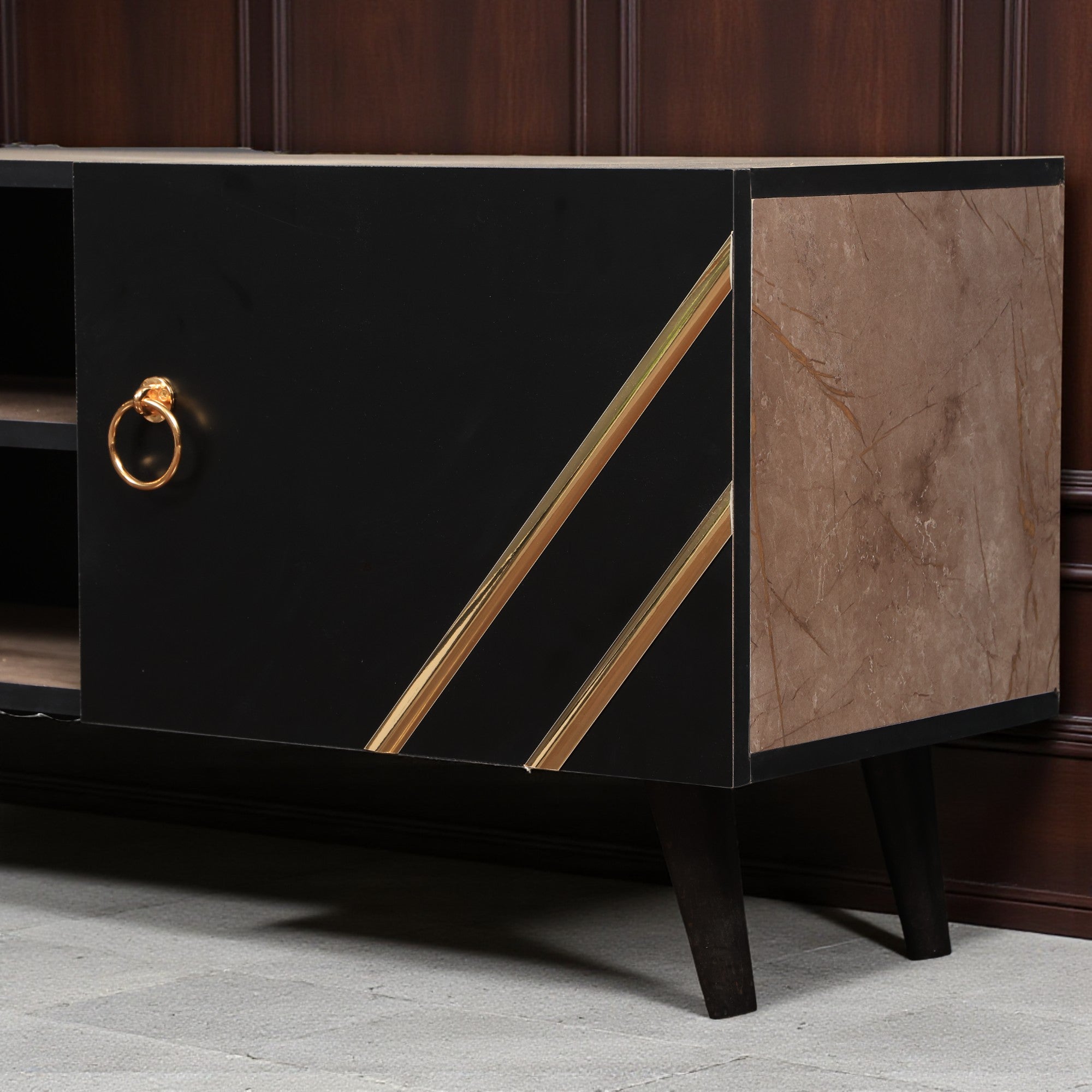 ترابيزة تليفزيون 162