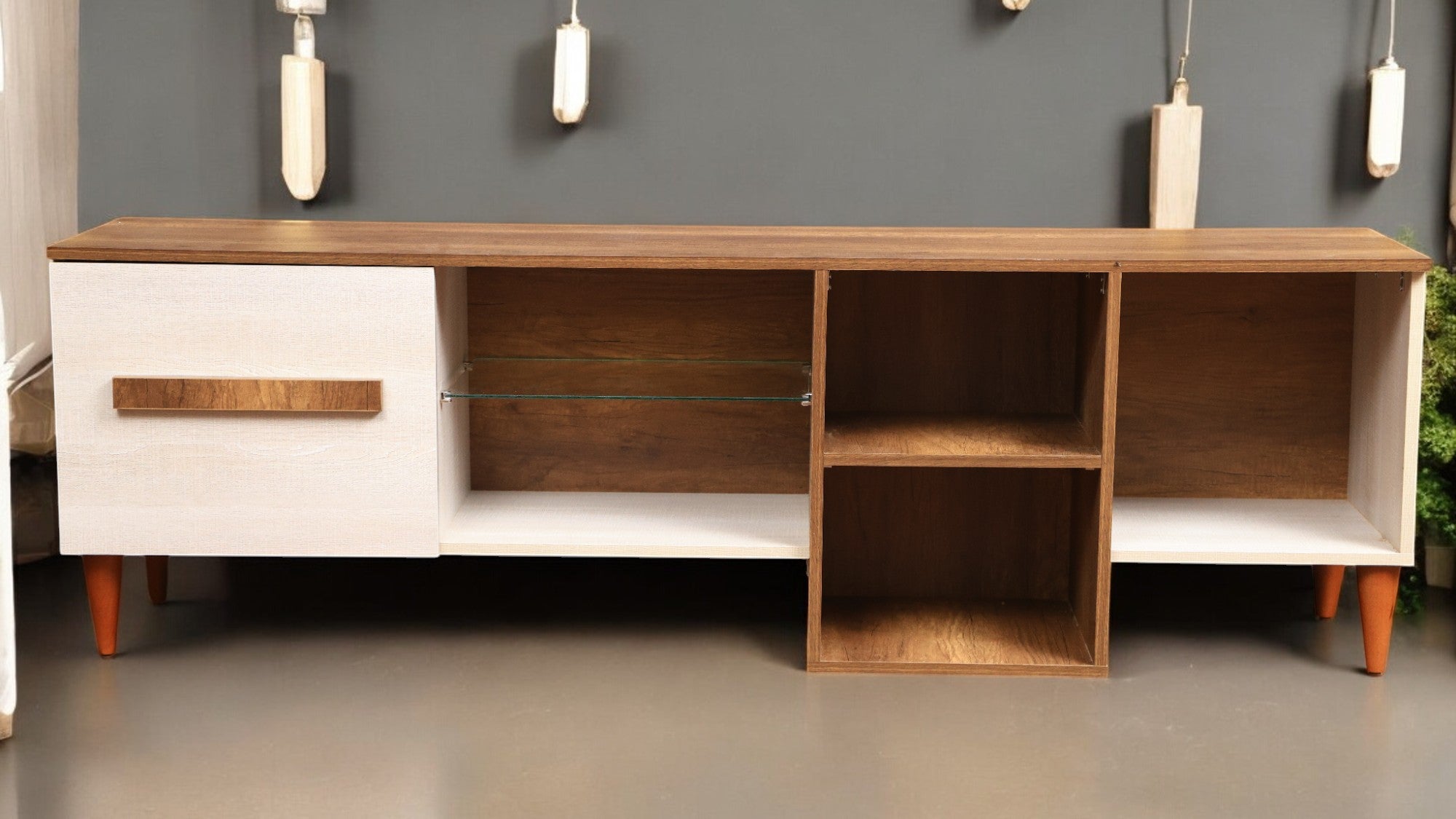 ترابيزة تليفزيون 184