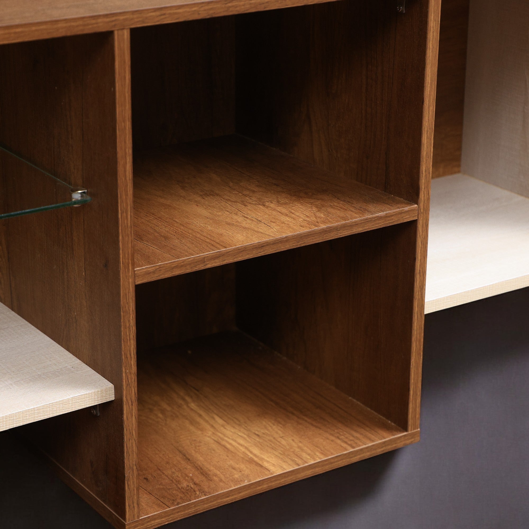 ترابيزة تليفزيون 184