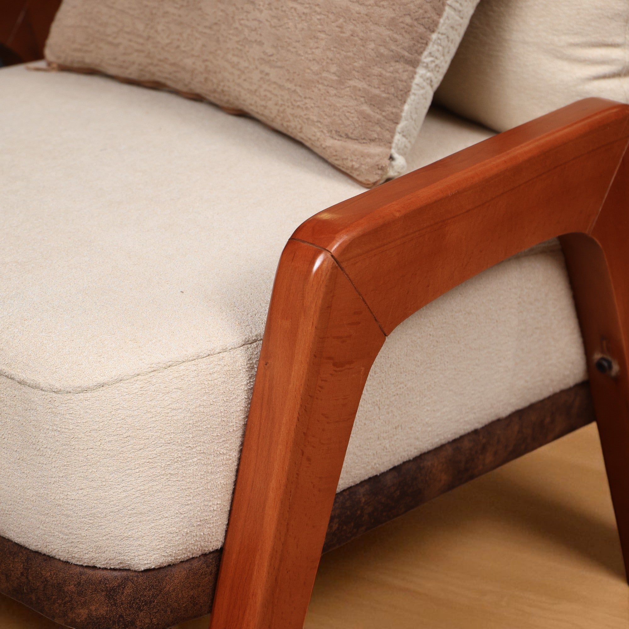 انترية سرير 668