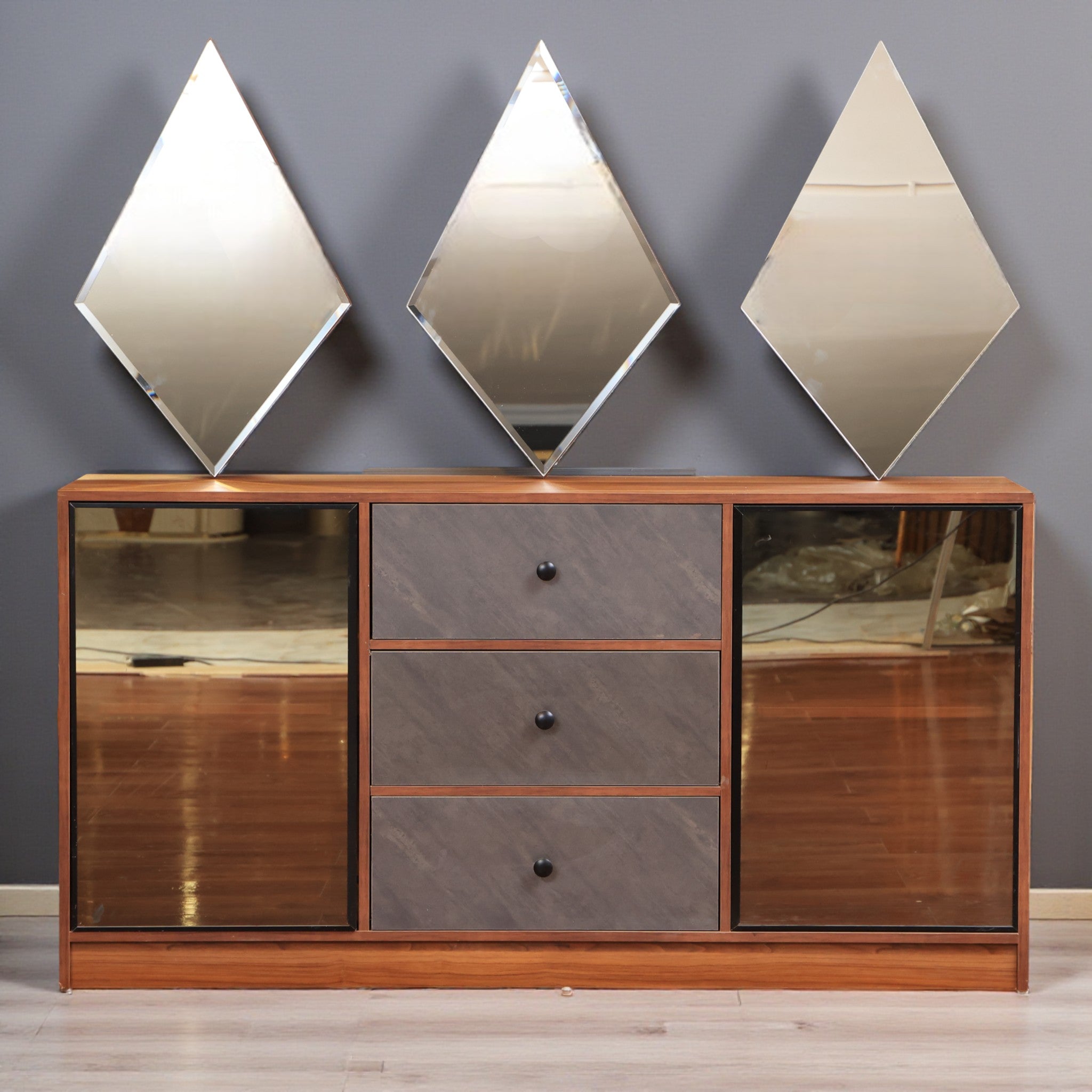 غرفة سفرة 326