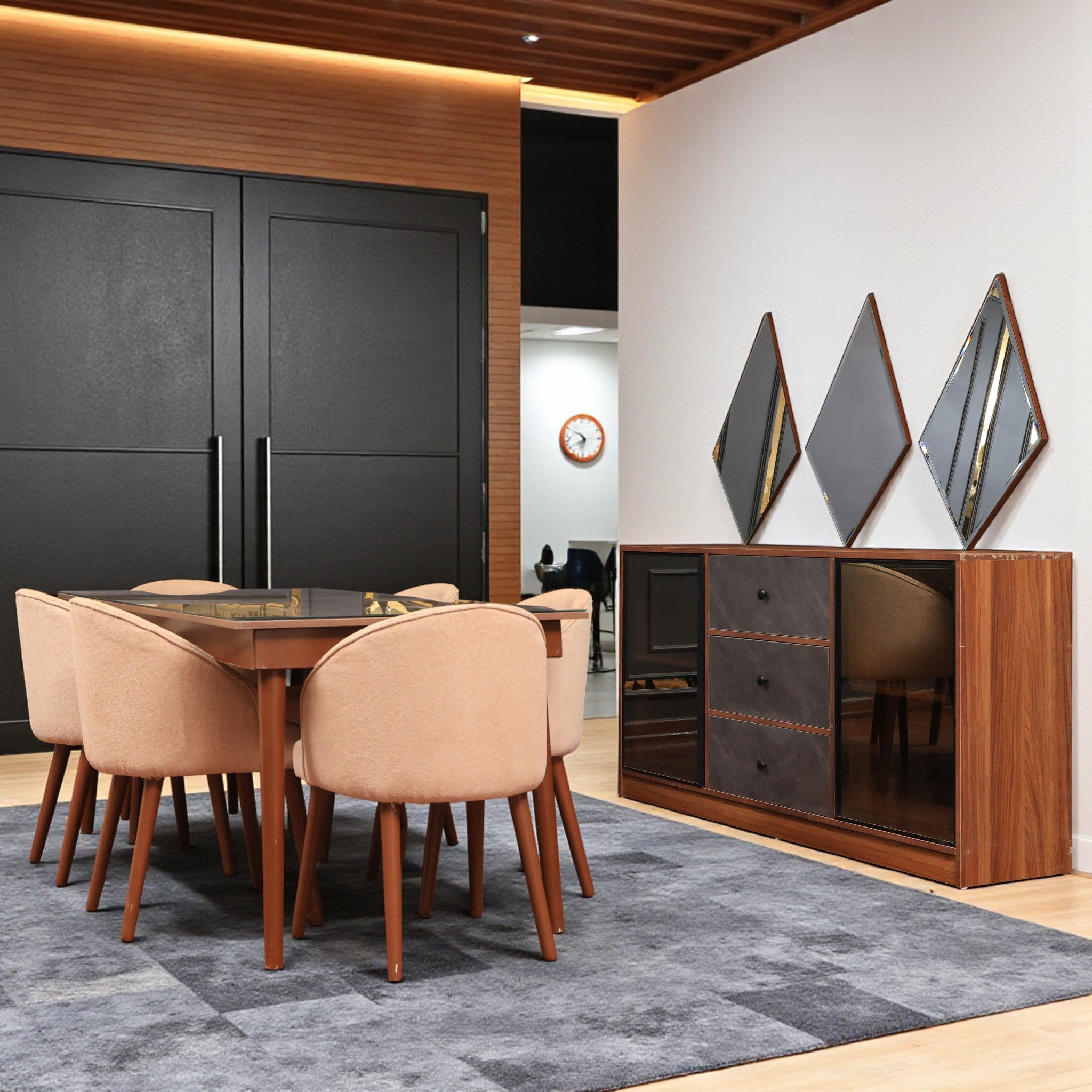 غرفة سفرة 326