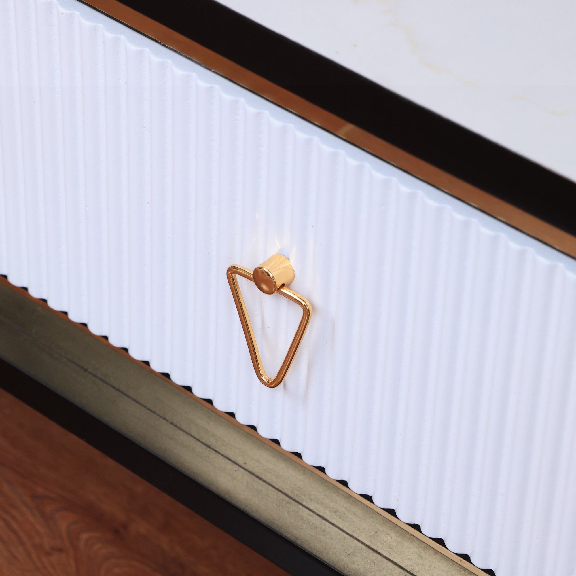 ترابيزة تليفزيون 164