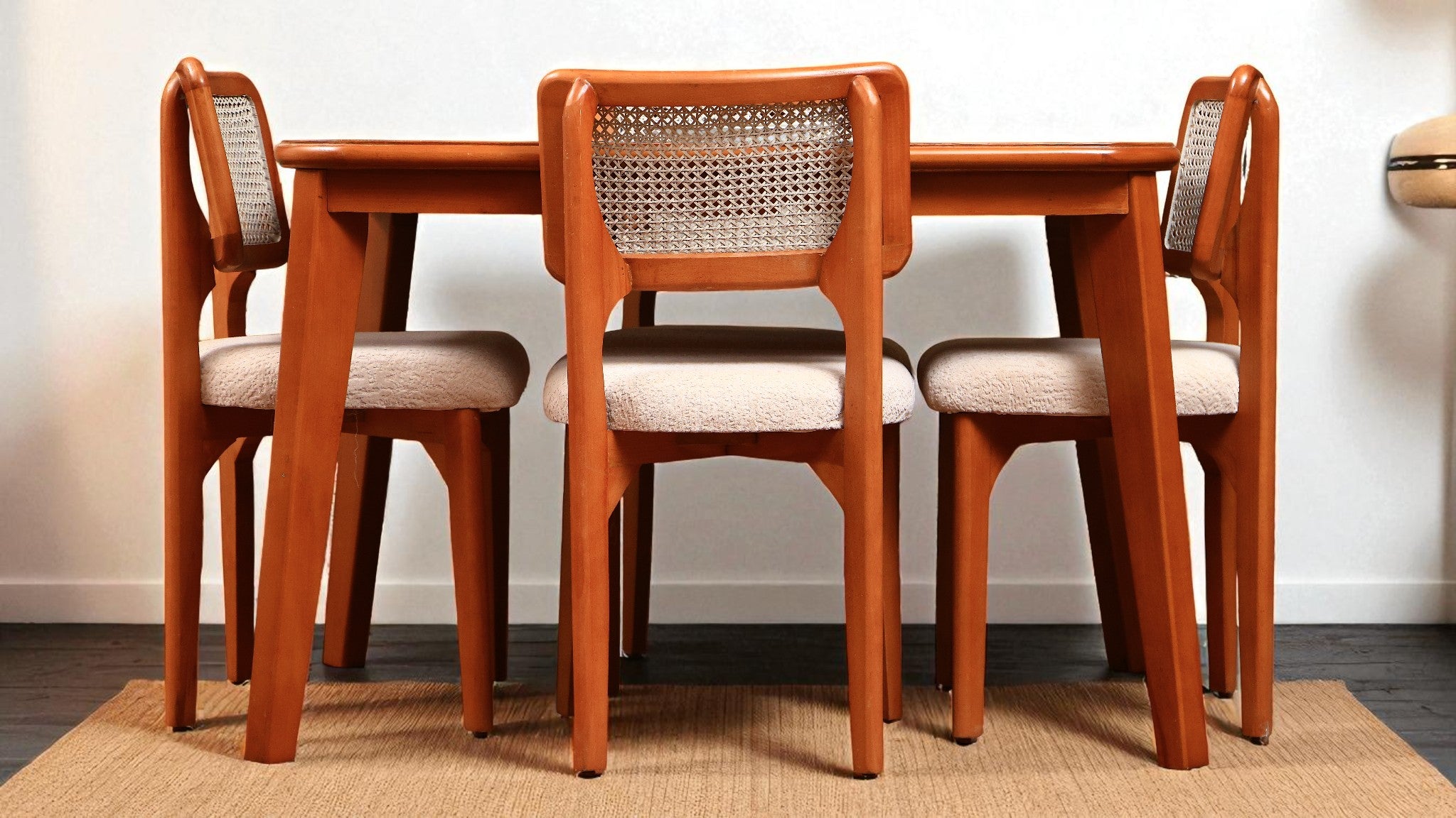 ترابيزة سفرة 558