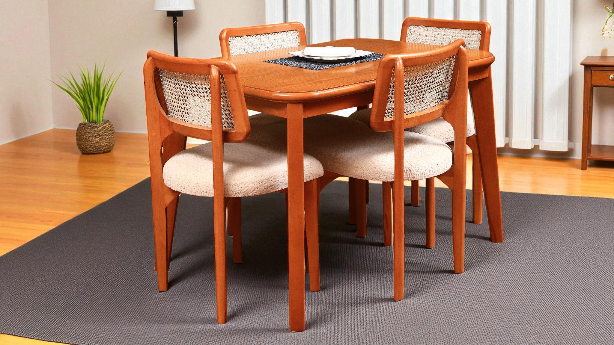 ترابيزة سفرة 558