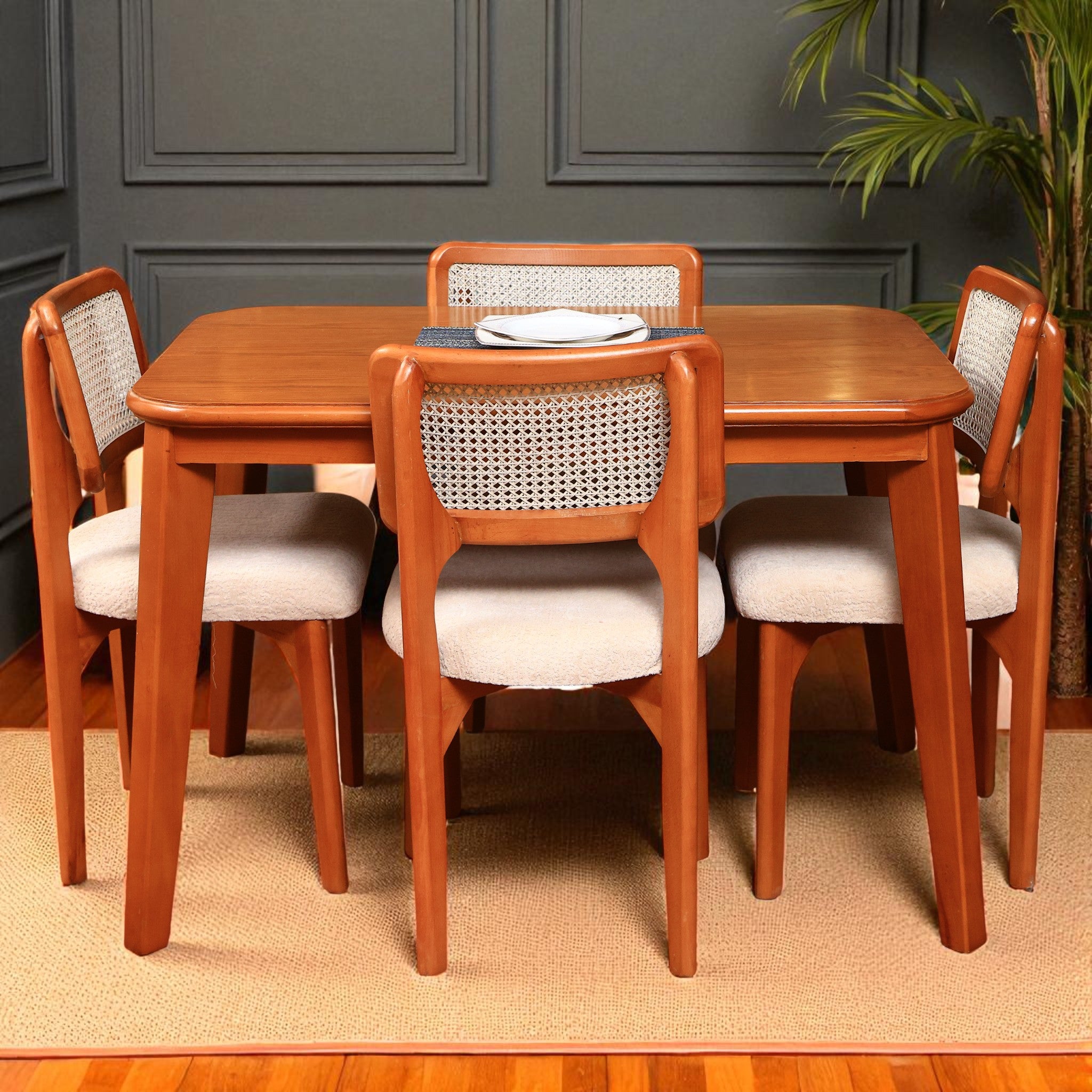 ترابيزة سفرة 558