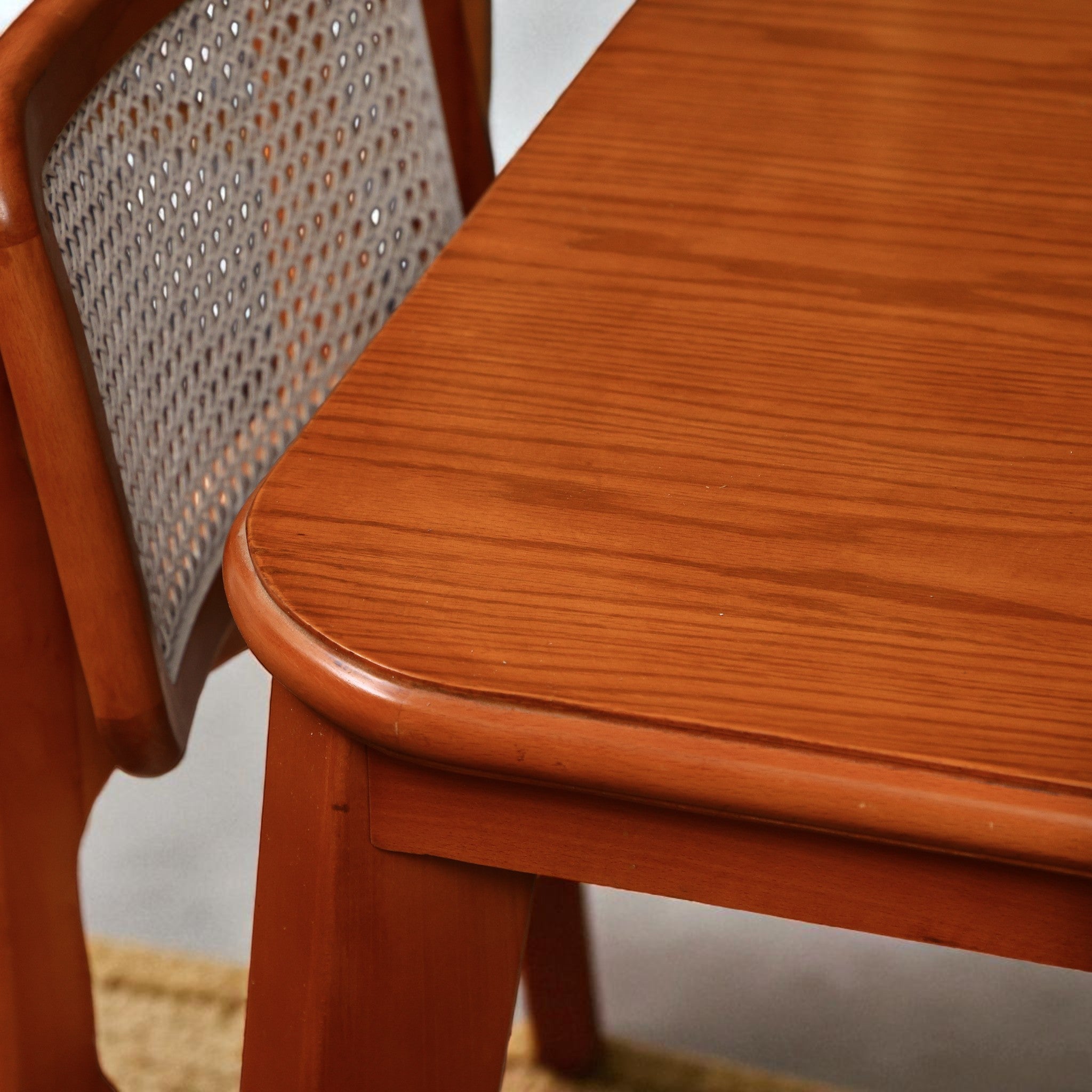 ترابيزة سفرة 558