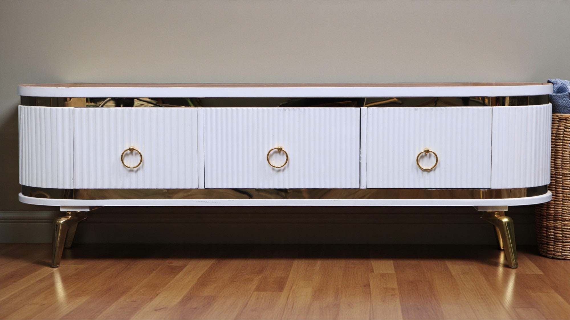 ترابيزة تليفزيون 177