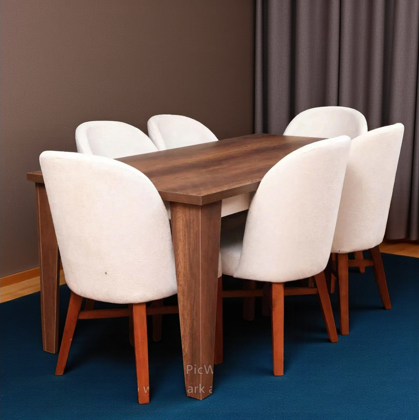 T129 غرفة سفرة