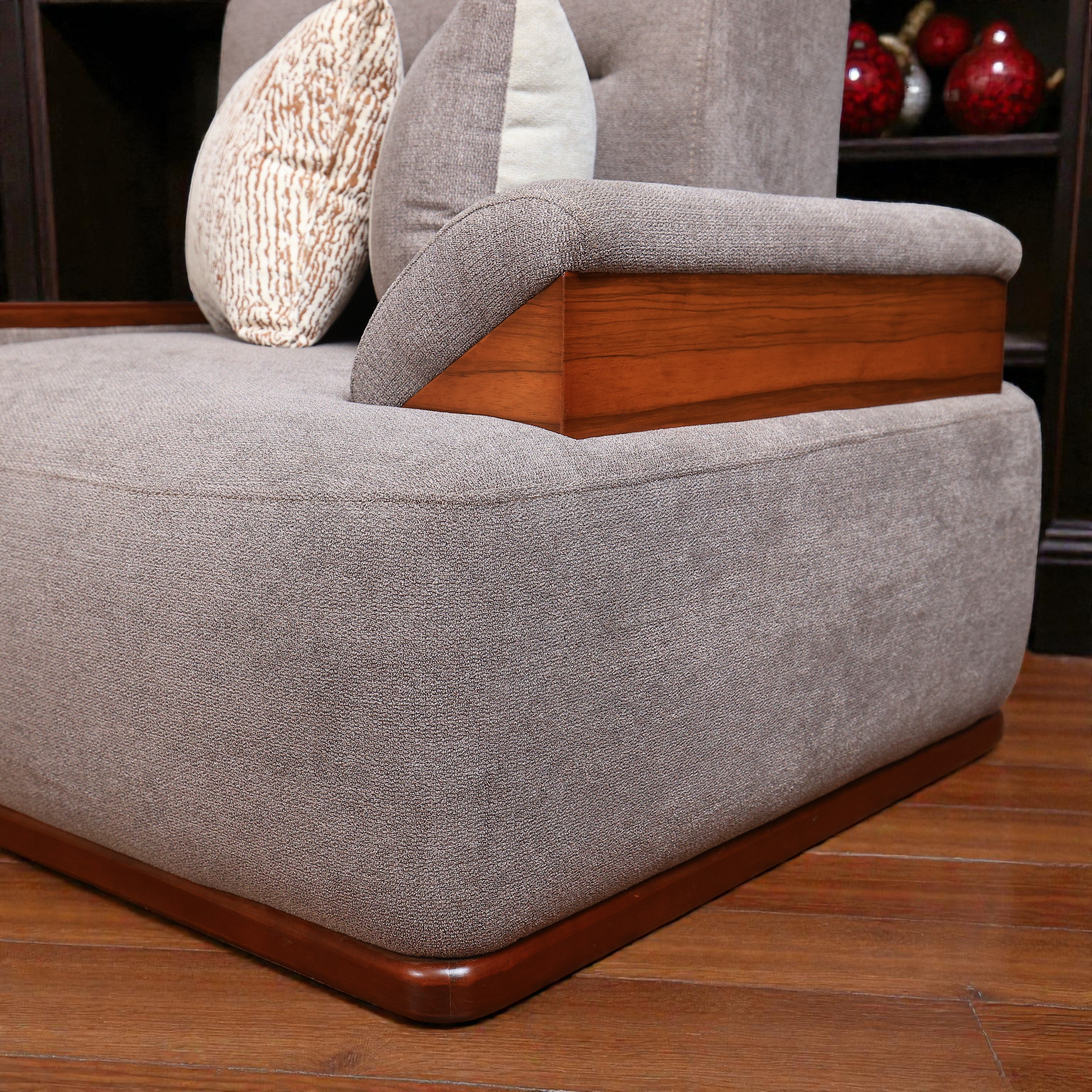 T740 انترية سرير