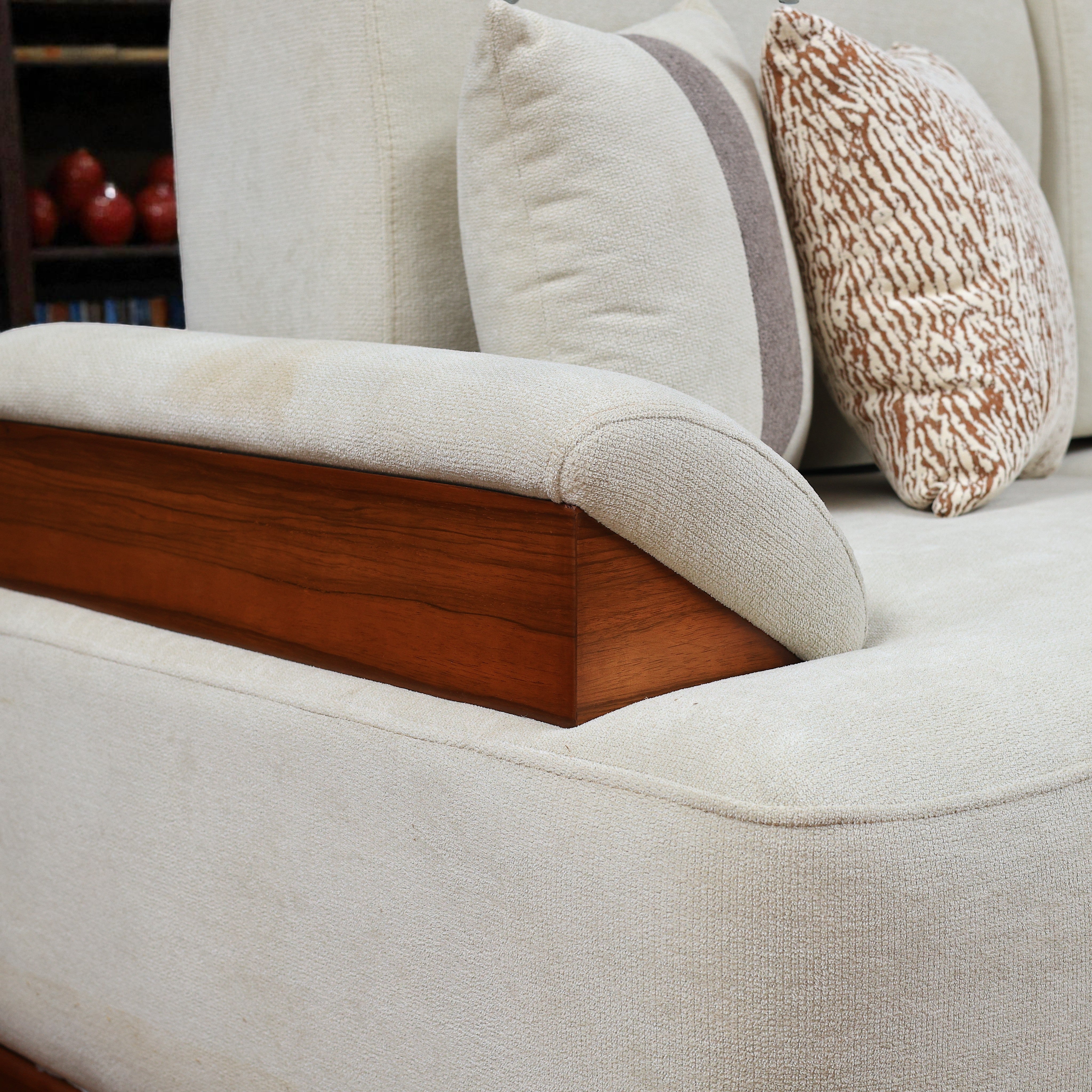 T740 انترية سرير